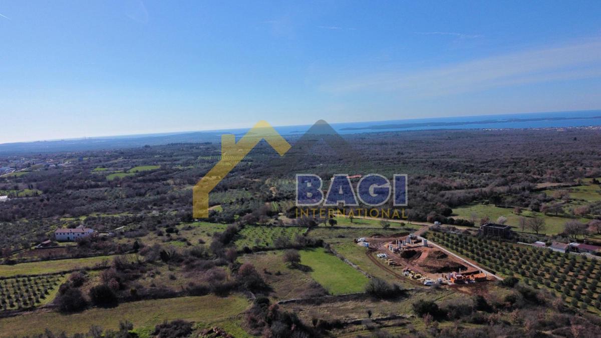 POSIZIONE ECCEZIONALE - Terreno edificabile con vista mare!!!