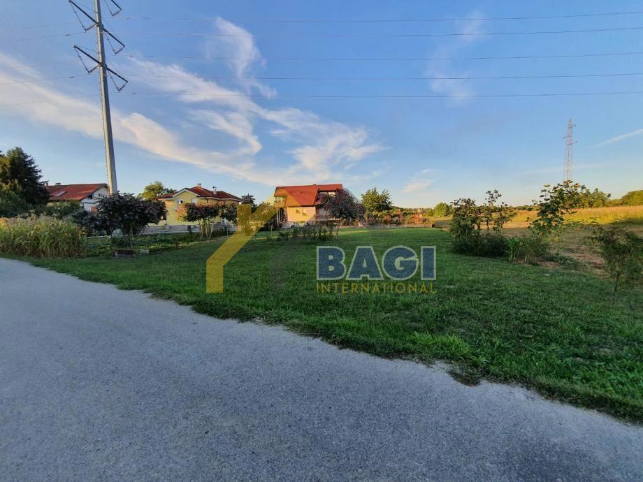 Terreno edificabile Lučko, Novi Zagreb - Zapad, 1.122m2