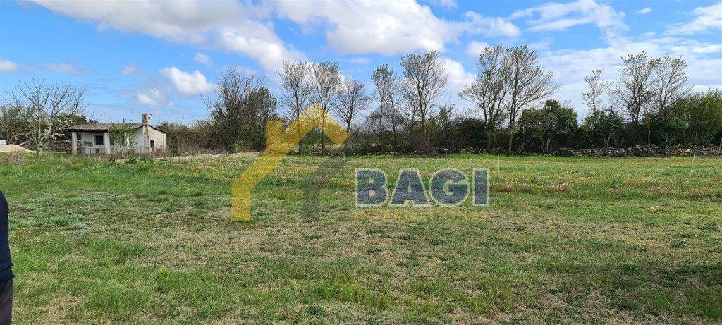 Terreno edificabile Fažana, 586m2