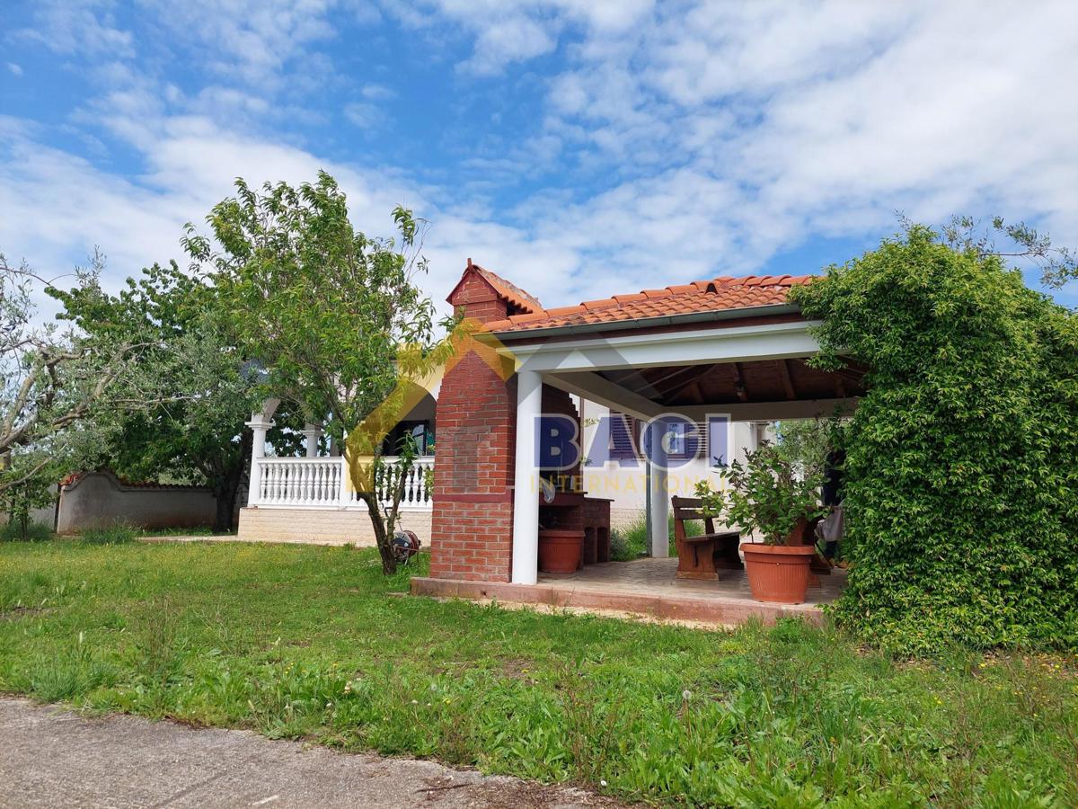 Istria-Pola- Bellissimo piano terra 180m2