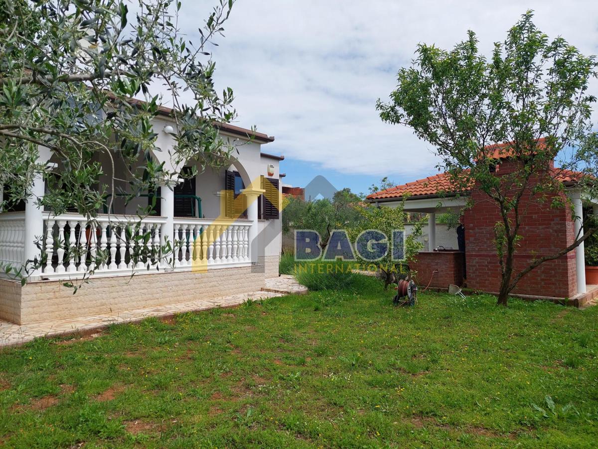 Istria-Pola- Bellissimo piano terra 180m2