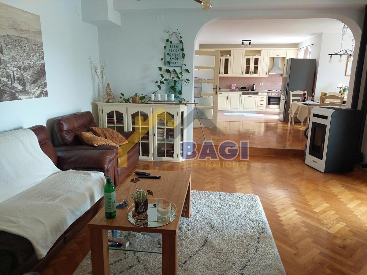 Istria-Pola- Bellissimo piano terra 180m2