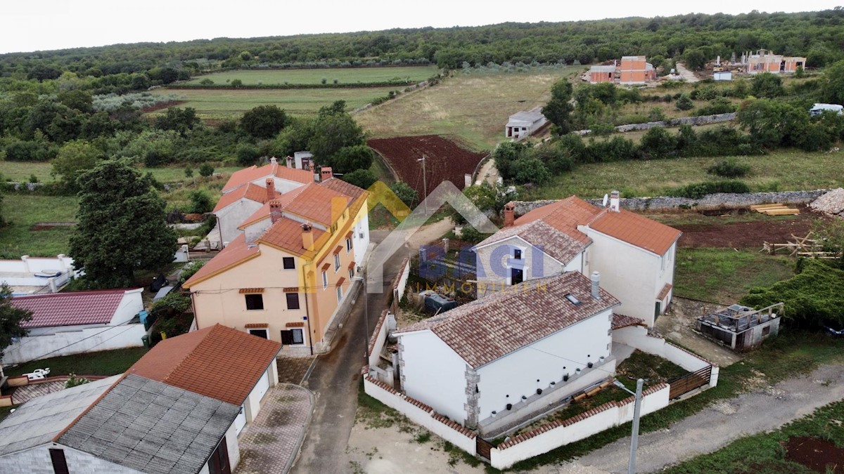 OCCASIONE - casa in pietra nel villaggio istriano!