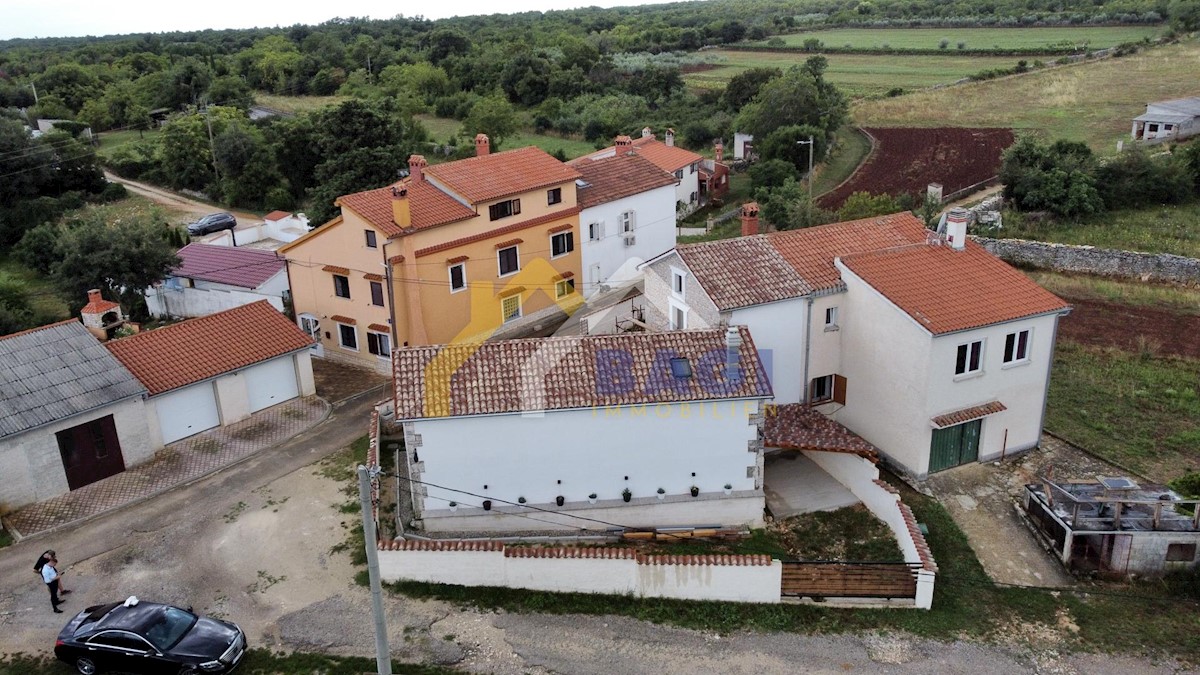 OCCASIONE - casa in pietra nel villaggio istriano!