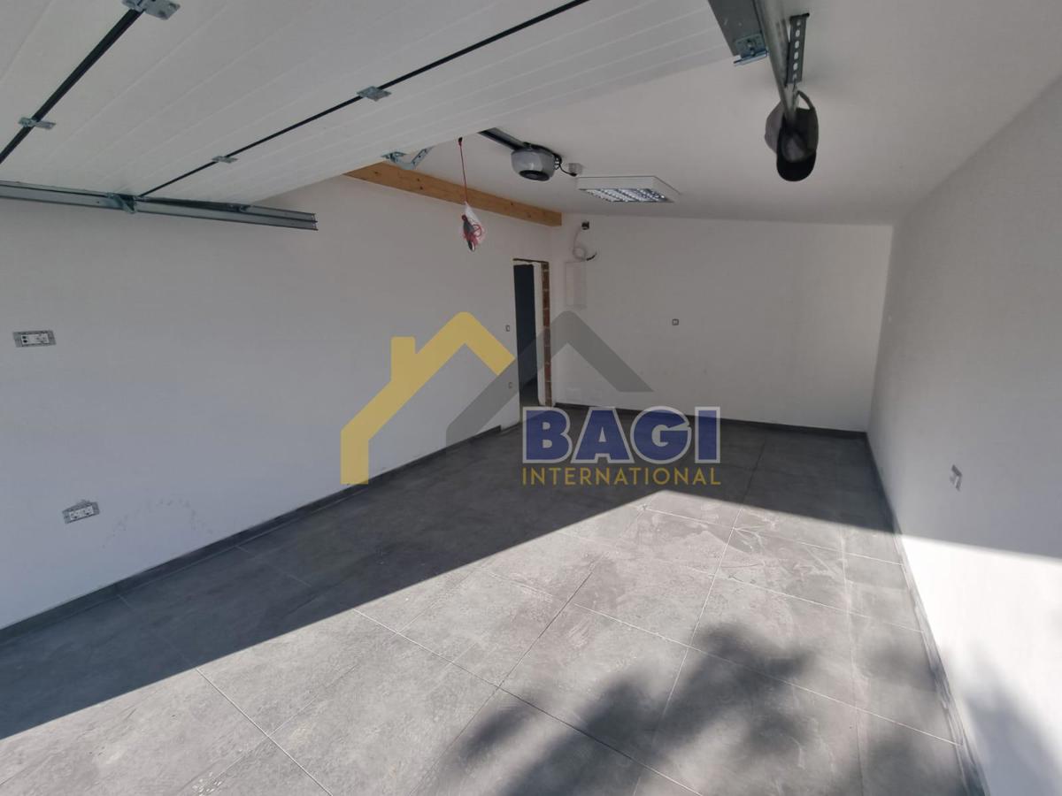 Piano terra 172m2 con piscina - vicino al mare!