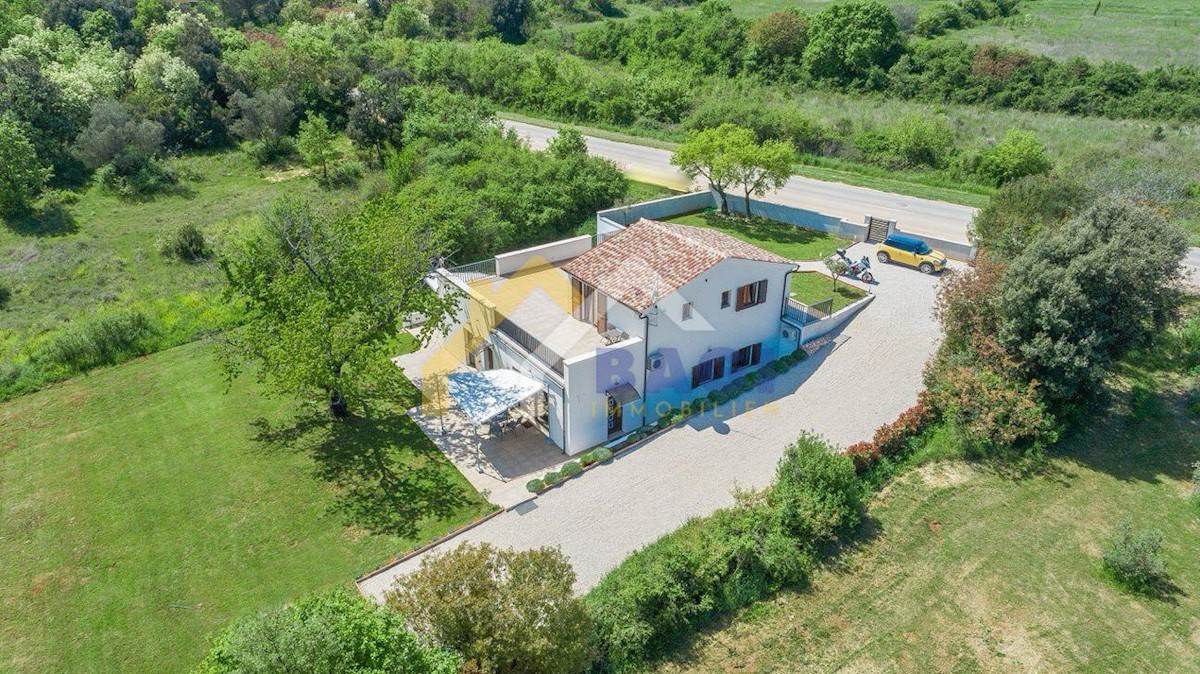 Casa a Rovigno 500 metri dal mare - 3 appartamenti