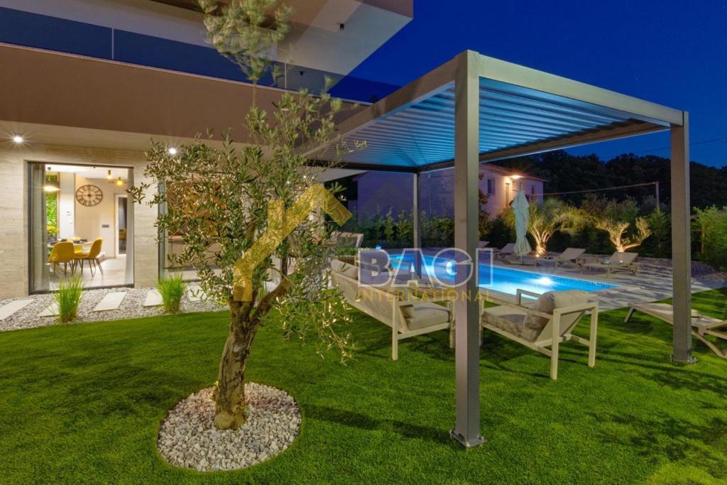 In vendita-Istria-Villa di lusso-Loborika-Marčana