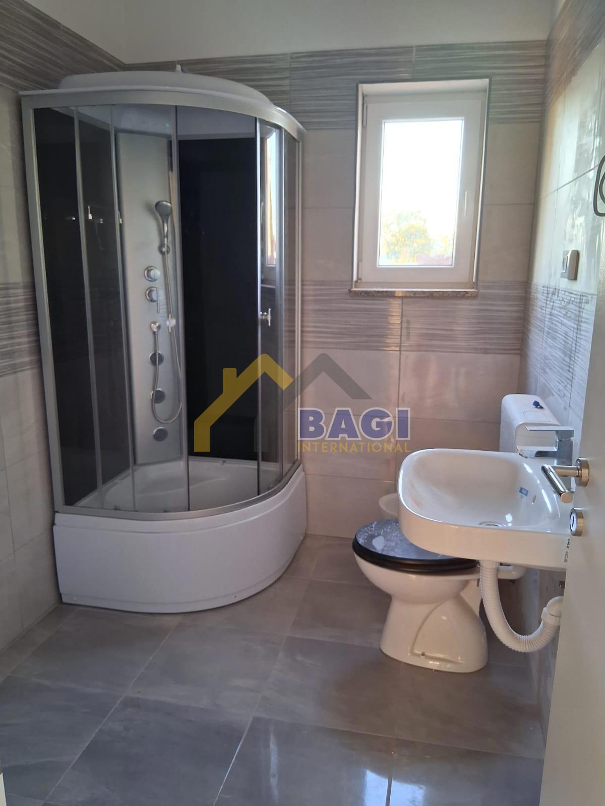 VENDESI ISTRA CASA AL PIANO TERRA CON PISCINA DI NUOVA COSTRUZIONE