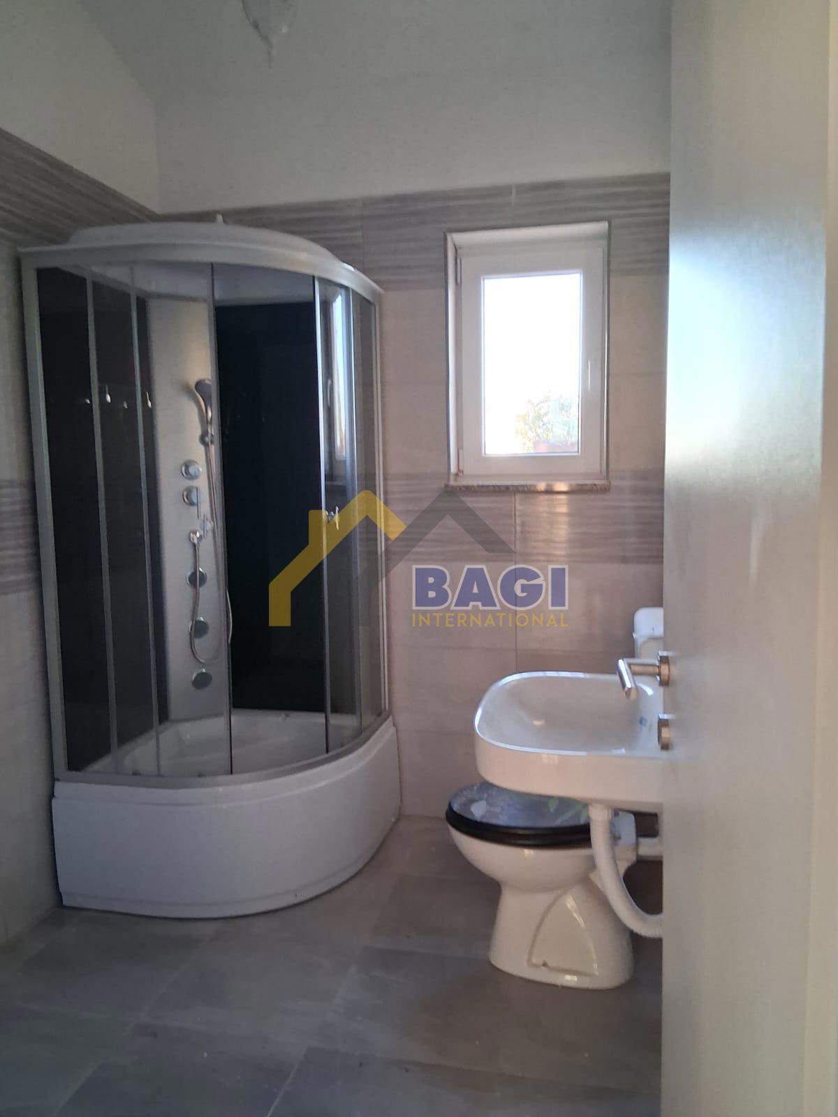 VENDESI ISTRA CASA AL PIANO TERRA CON PISCINA DI NUOVA COSTRUZIONE