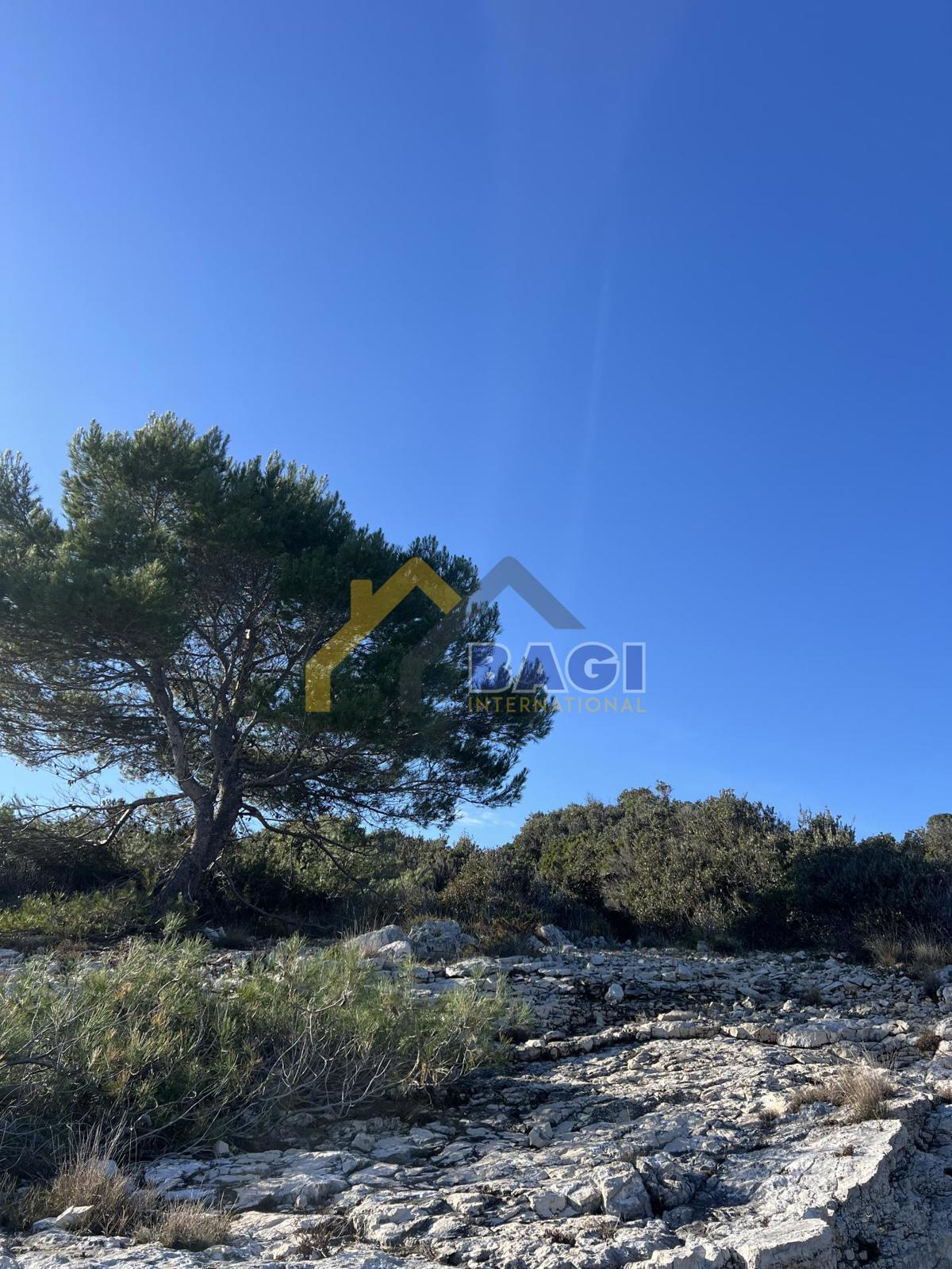 KAVRAN - terreno in prima fila dal mare