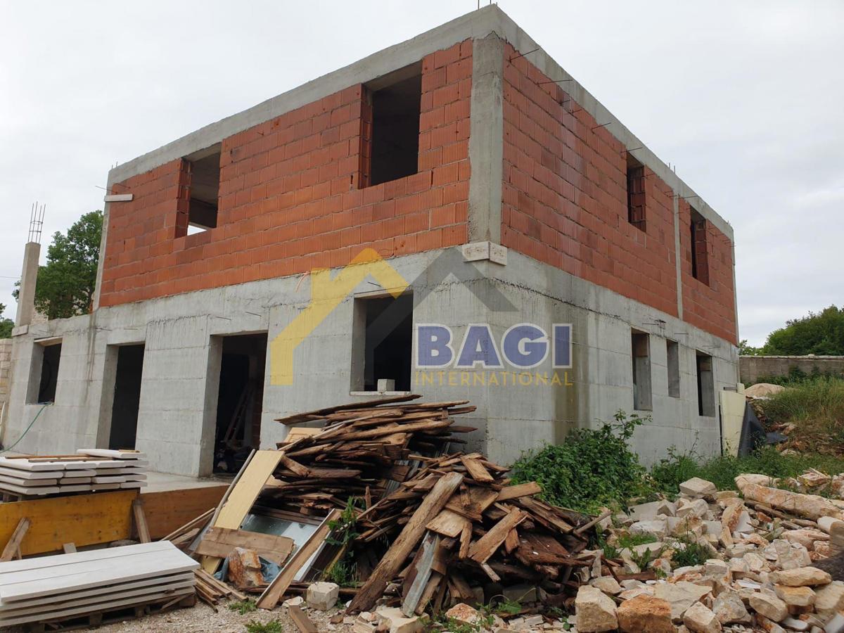 Terreno edificabile Rojnići, Barban, 1.460m2