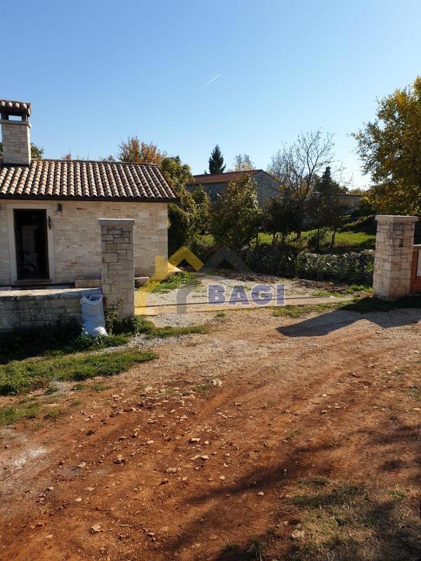 Terreno edificabile Rojnići, Barban, 1.460m2