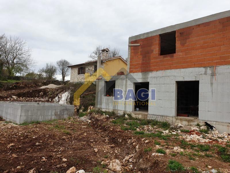 Terreno edificabile Rojnići, Barban, 1.460m2