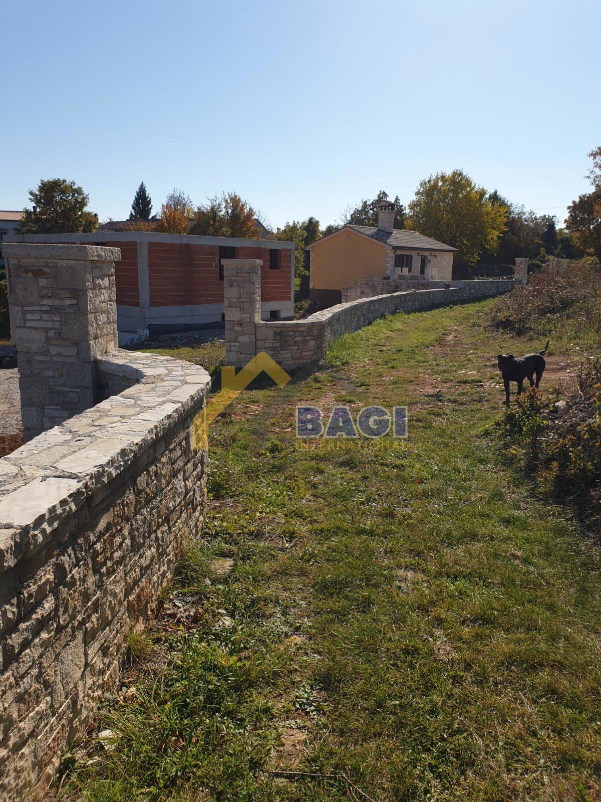 Terreno edificabile Rojnići, Barban, 1.460m2