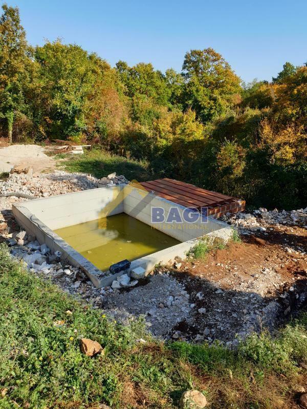 Terreno edificabile Rojnići, Barban, 1.460m2