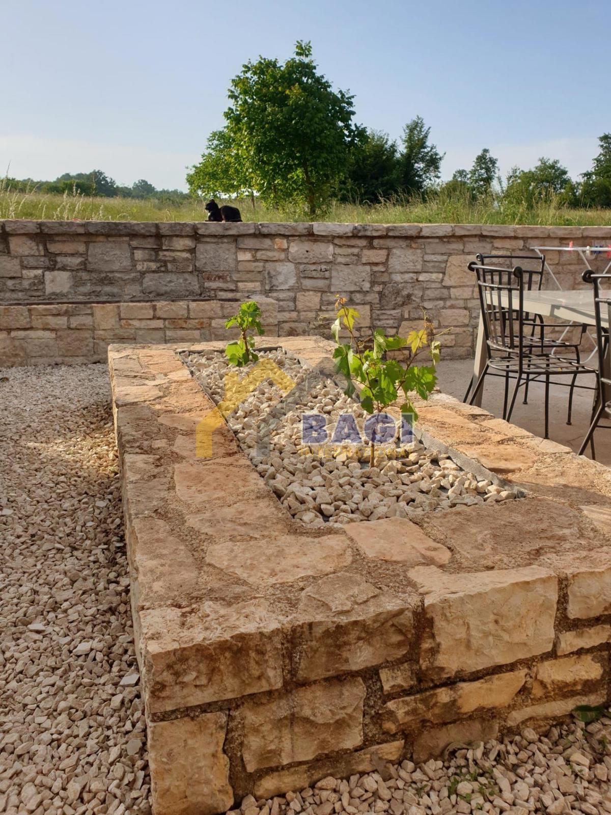 Terreno edificabile Rojnići, Barban, 1.460m2