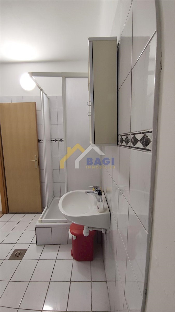 Commerciale Donji grad, Donji Grad, 75m2