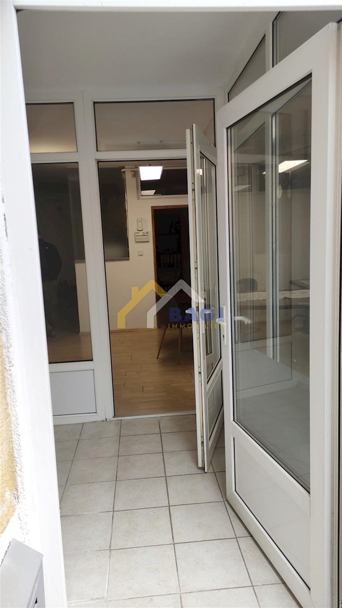 Commerciale Donji grad, Donji Grad, 75m2