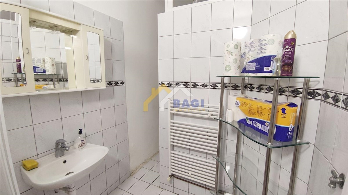 Commerciale Donji grad, Donji Grad, 75m2