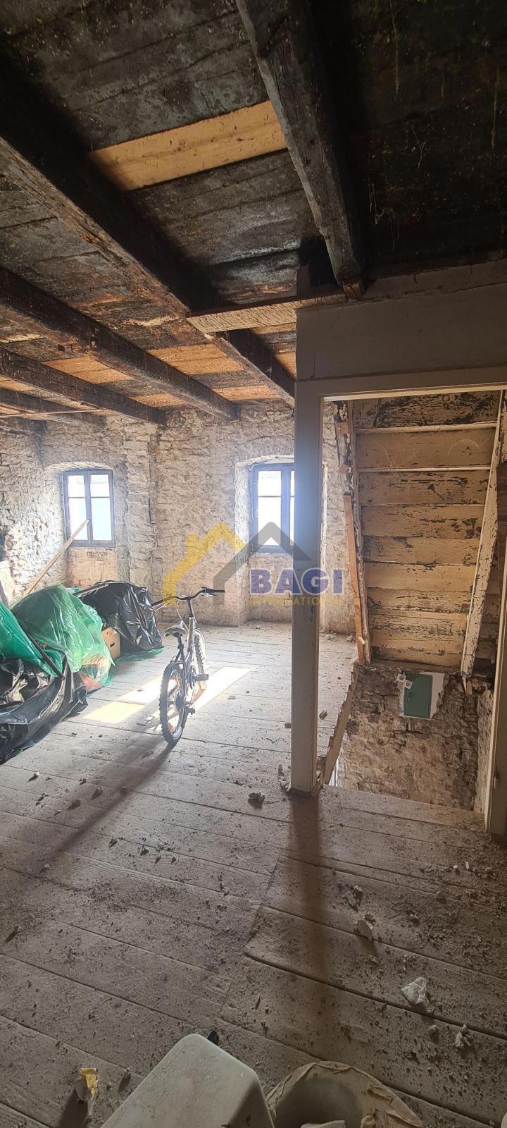 CANFANGO - casa di pietra in fila!
