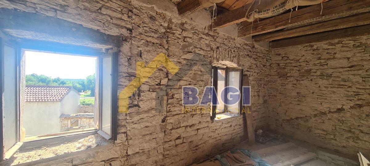 CANFANGO - casa di pietra in fila!