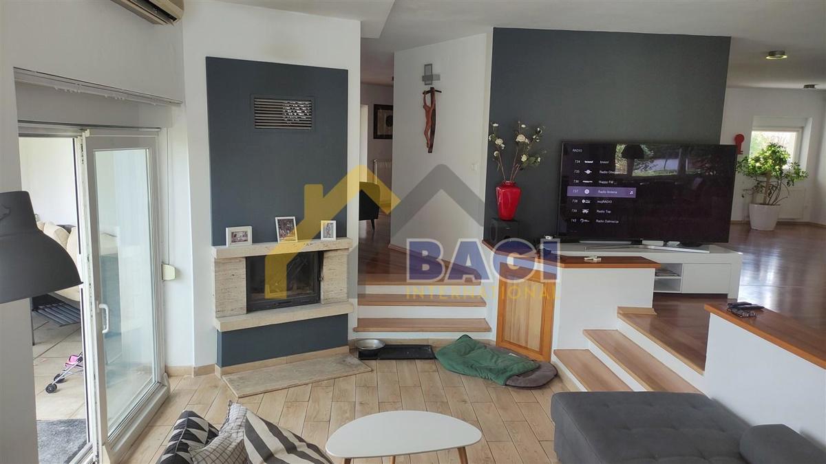 Casa Donji Stupnik, Stupnik, 580m2