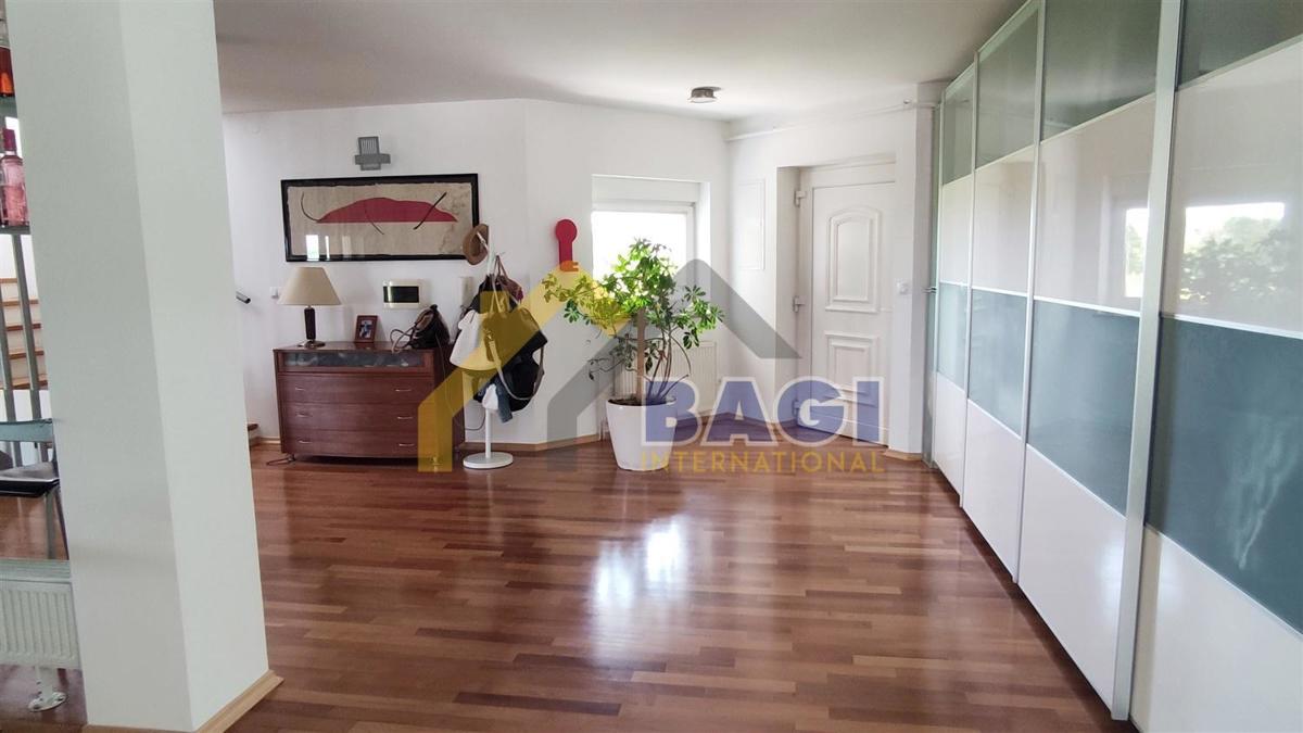 Casa Donji Stupnik, Stupnik, 580m2