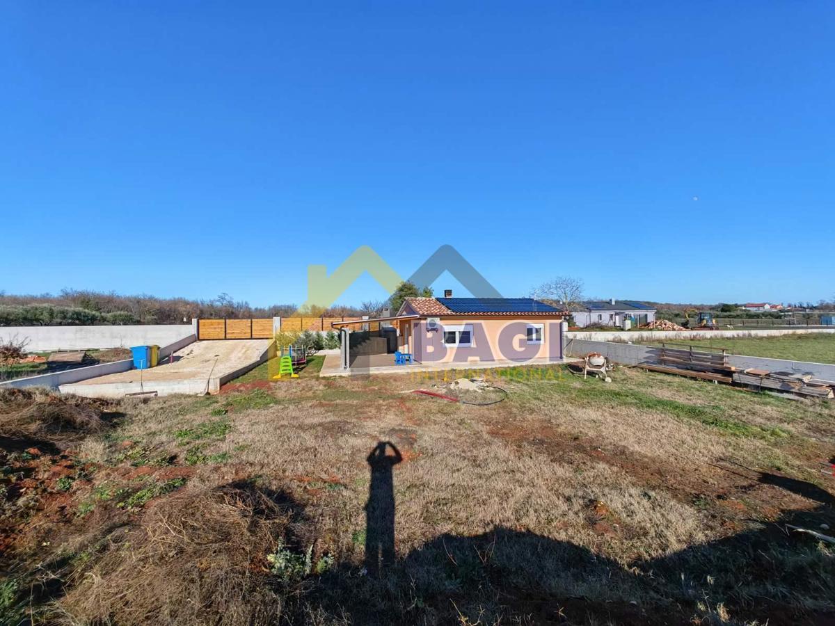 LOBORIKA PIANO TERRA 50m2+PERMESSO PER ALTRI 120m2