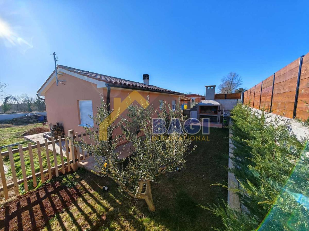 LOBORIKA PIANO TERRA 50m2+PERMESSO PER ALTRI 120m2