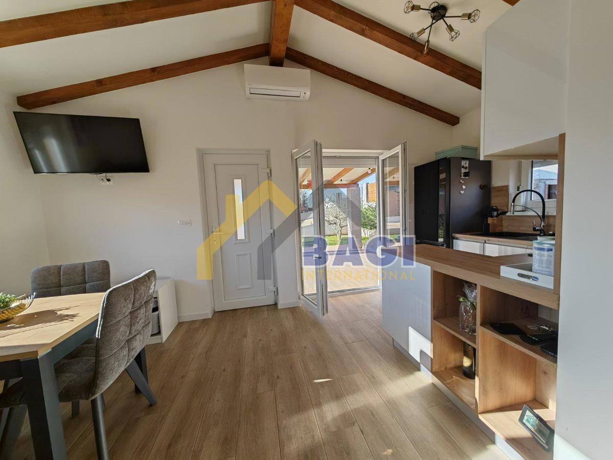 LOBORIKA PIANO TERRA 50m2+PERMESSO PER ALTRI 120m2