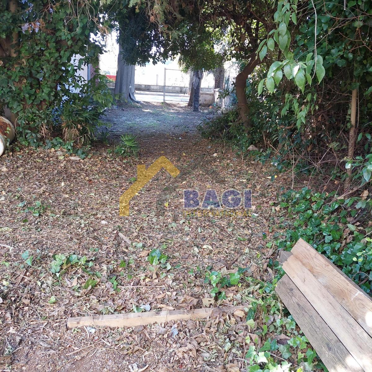 Pola-Centro-Terreno per condominio 511m2