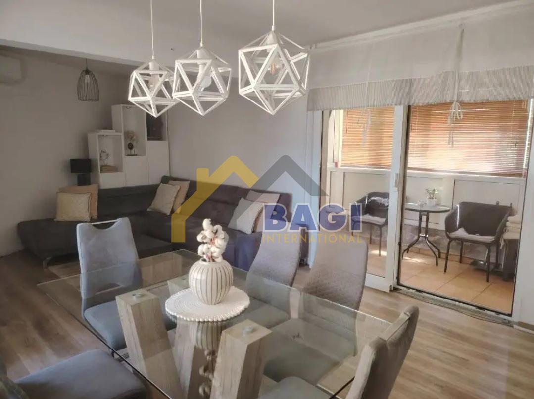 POLA SPAZIOSO APPARTAMENTO CON TRE CAMERE DA LETTO 96m2