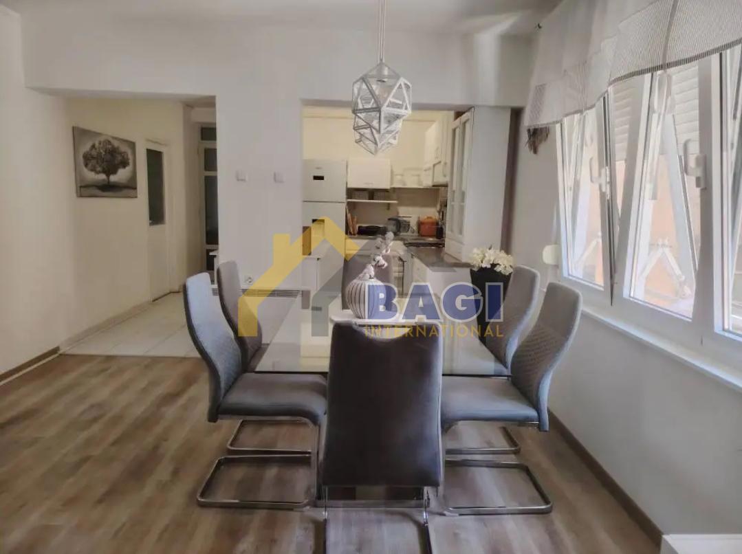 POLA SPAZIOSO APPARTAMENTO CON TRE CAMERE DA LETTO 96m2