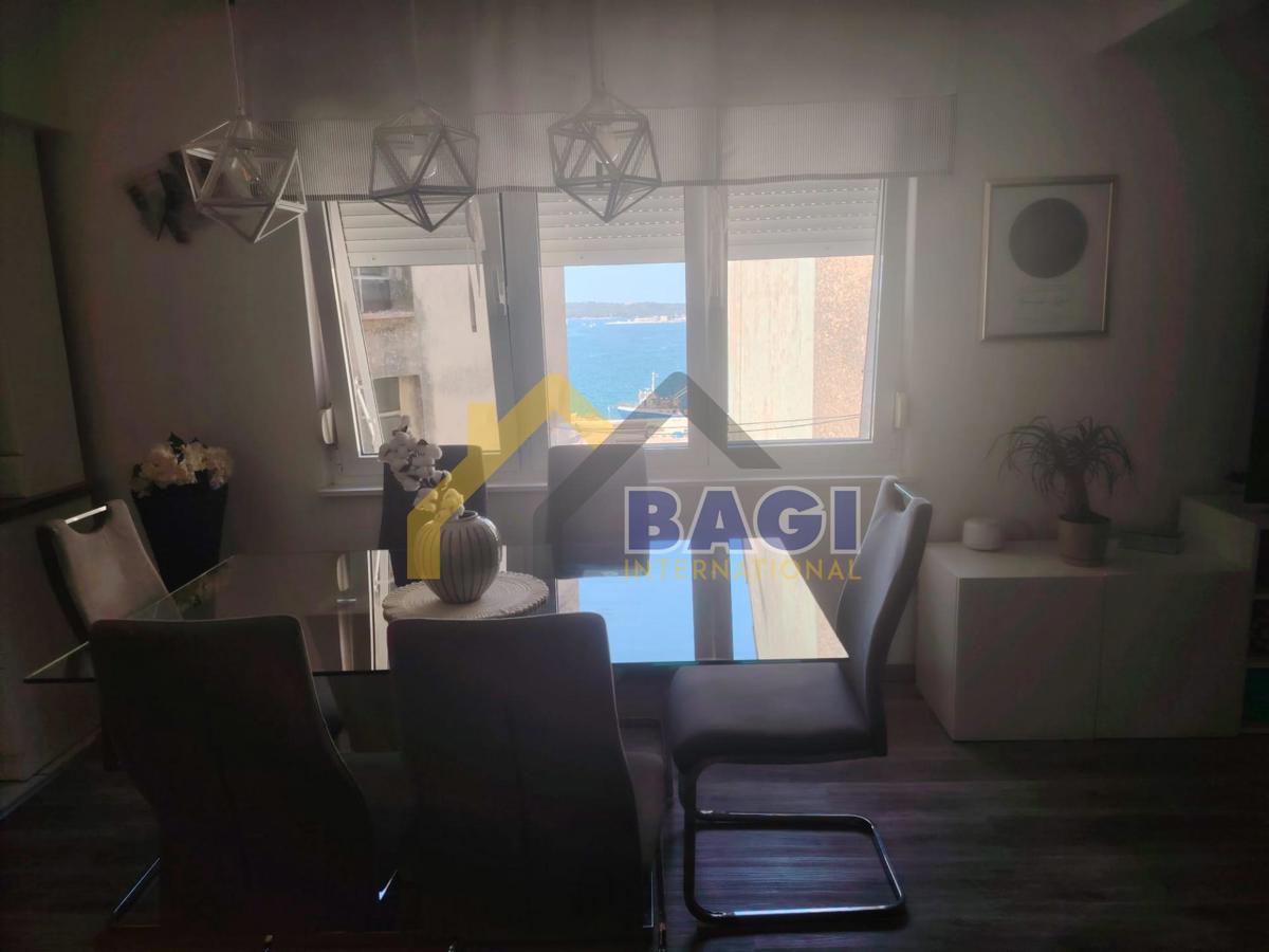 POLA SPAZIOSO APPARTAMENTO CON TRE CAMERE DA LETTO 96m2