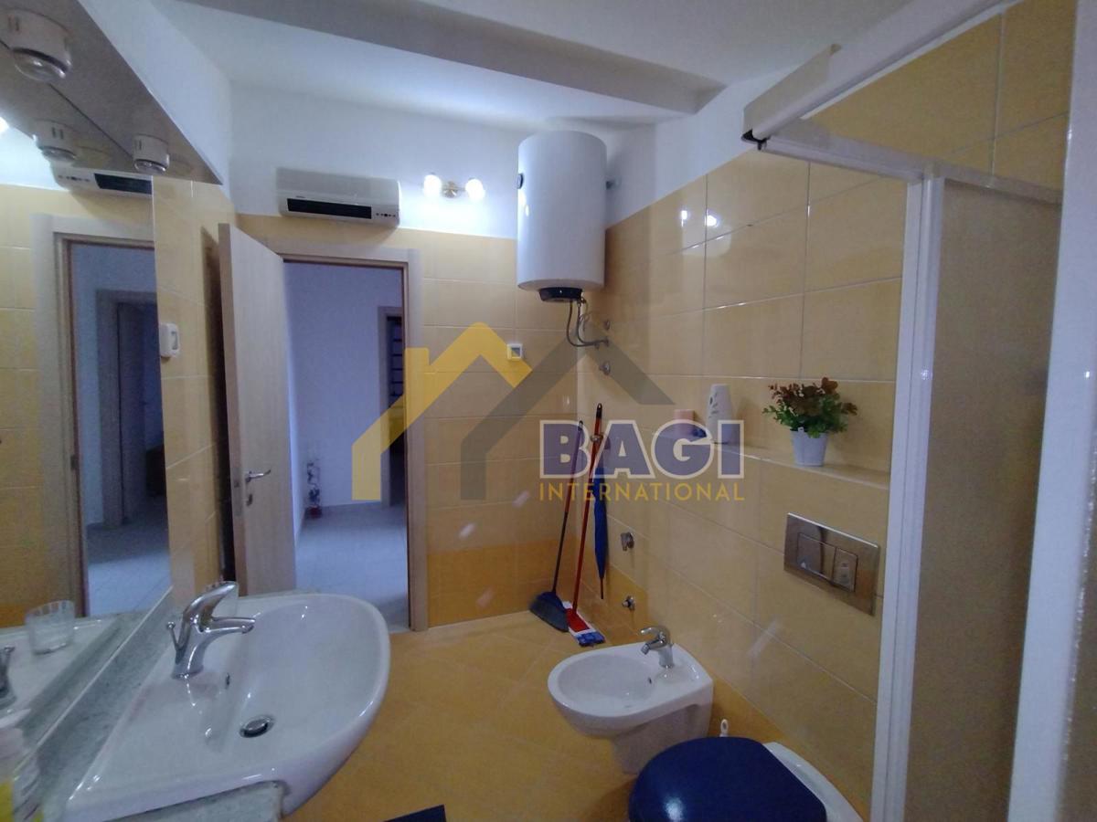 Appartamento con soppalco e due posti auto – Valbandon