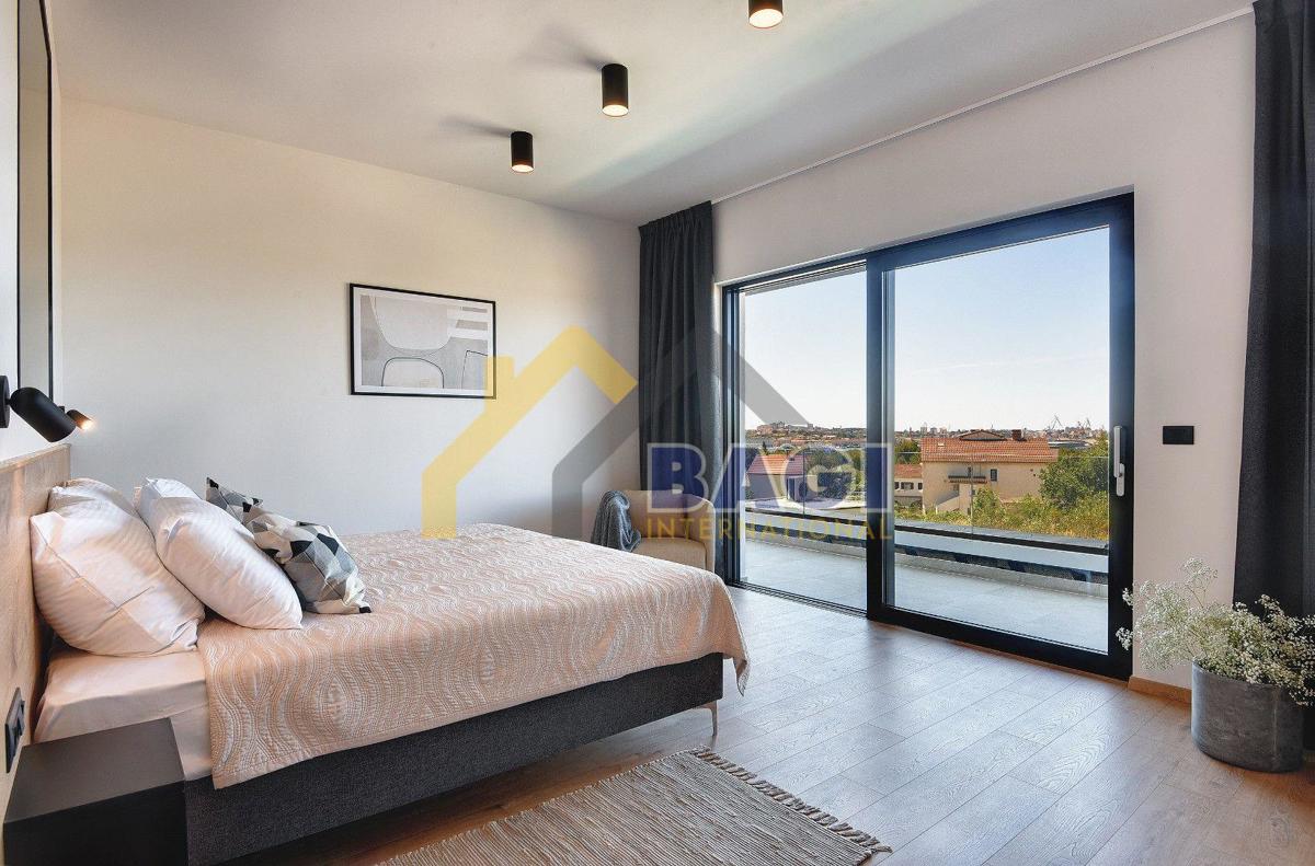 Casa Veli vrh, Pula, 470m2