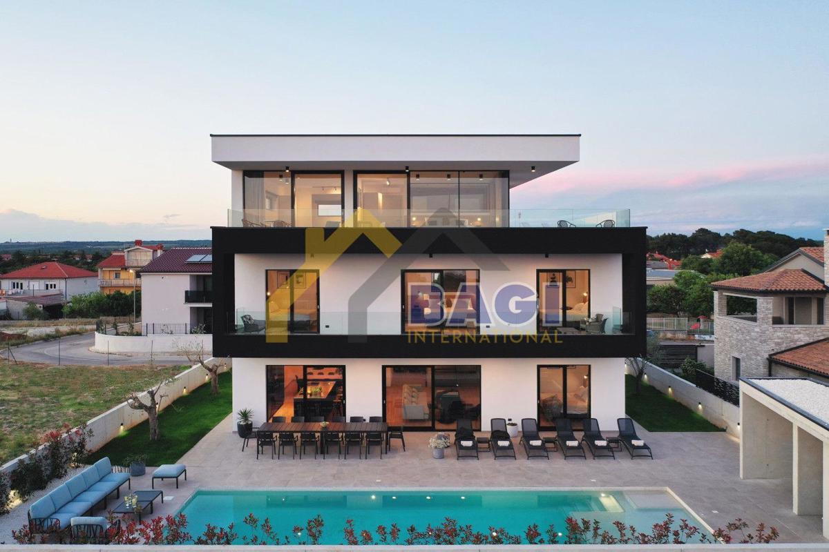 Casa Veli vrh, Pula, 470m2