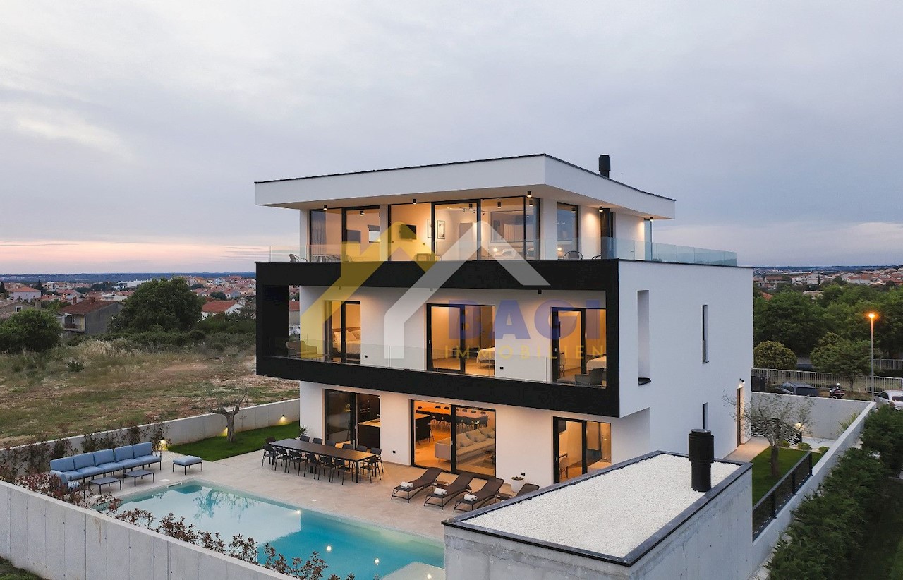 Casa Veli vrh, Pula, 470m2