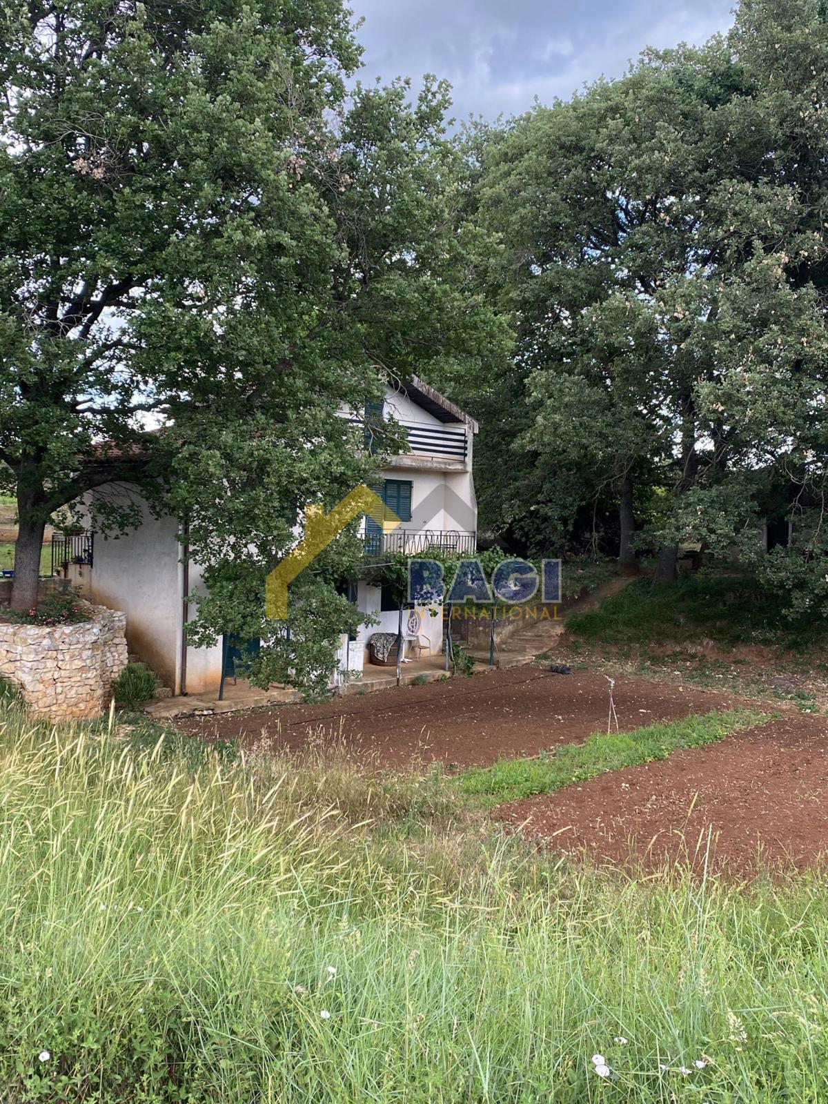 Casa Šišan, Ližnjan, 100m2