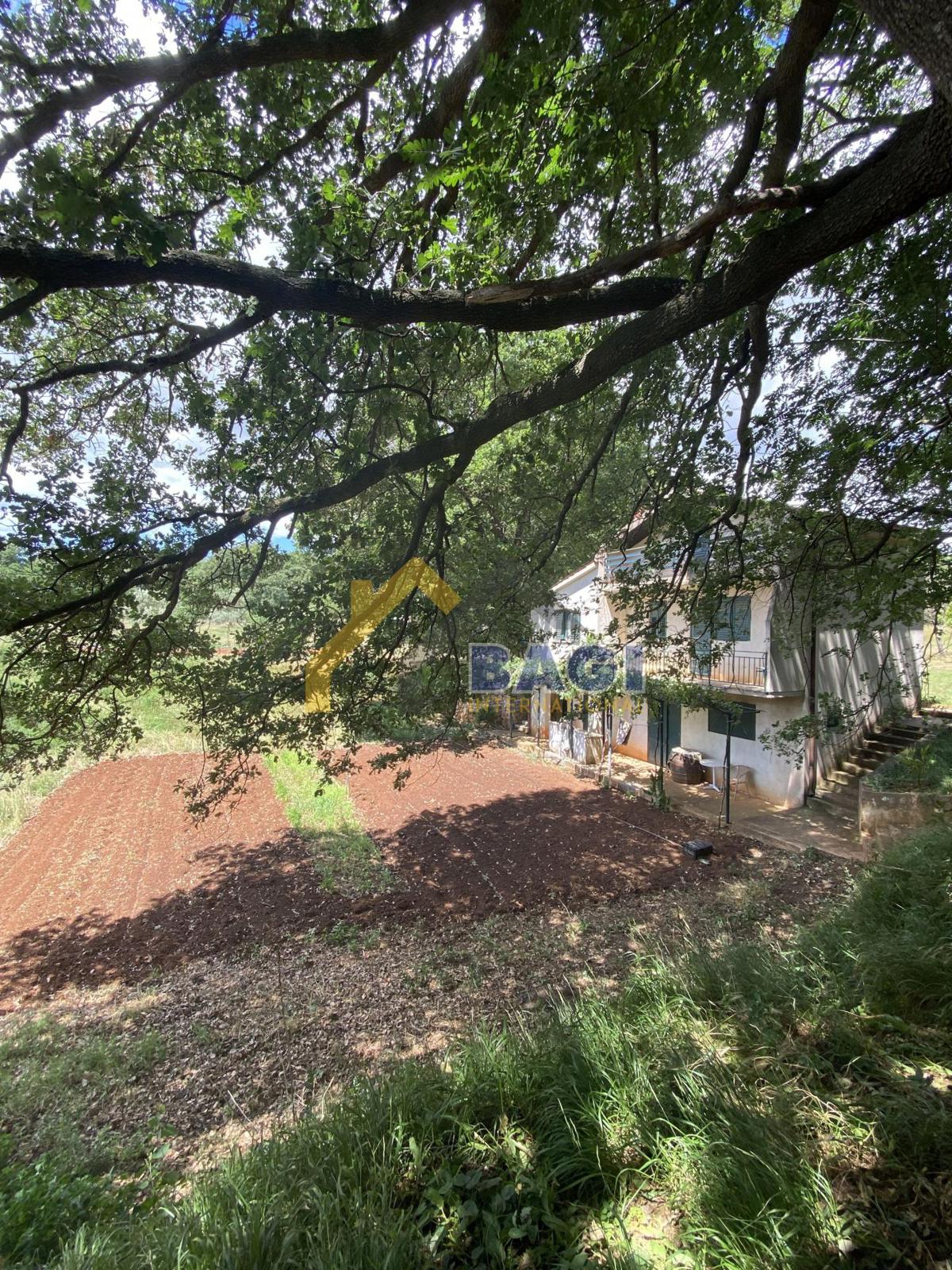 Casa Šišan, Ližnjan, 100m2