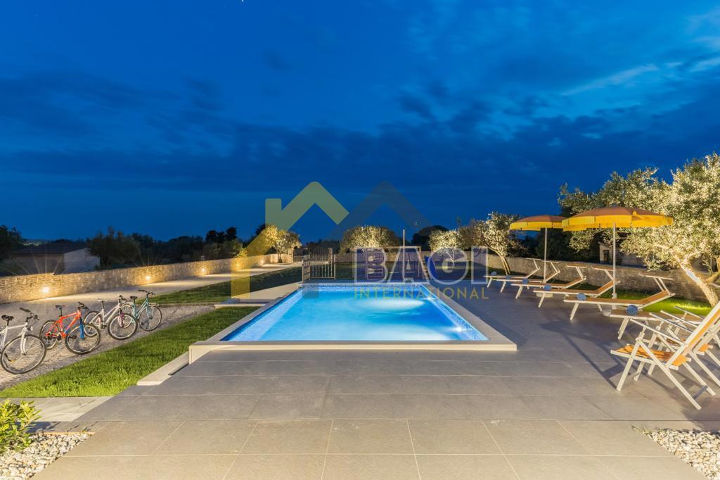 Casa Fažana, 180m2