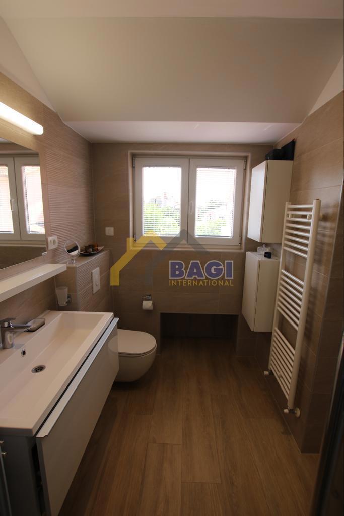 Appartamento di lusso 95m2-arredato-2 posti auto