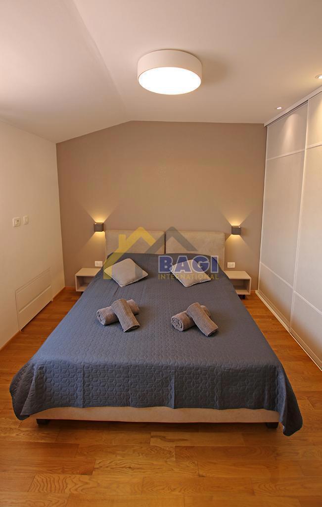Appartamento di lusso 95m2-arredato-2 posti auto