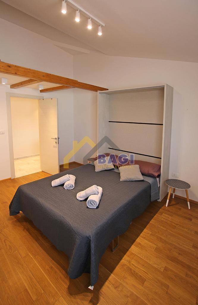 Appartamento di lusso 95m2-arredato-2 posti auto