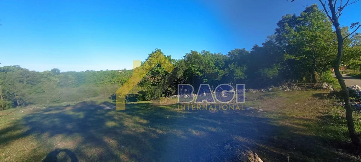 Istria - Terreno edificabile 1340m2 - Juršići