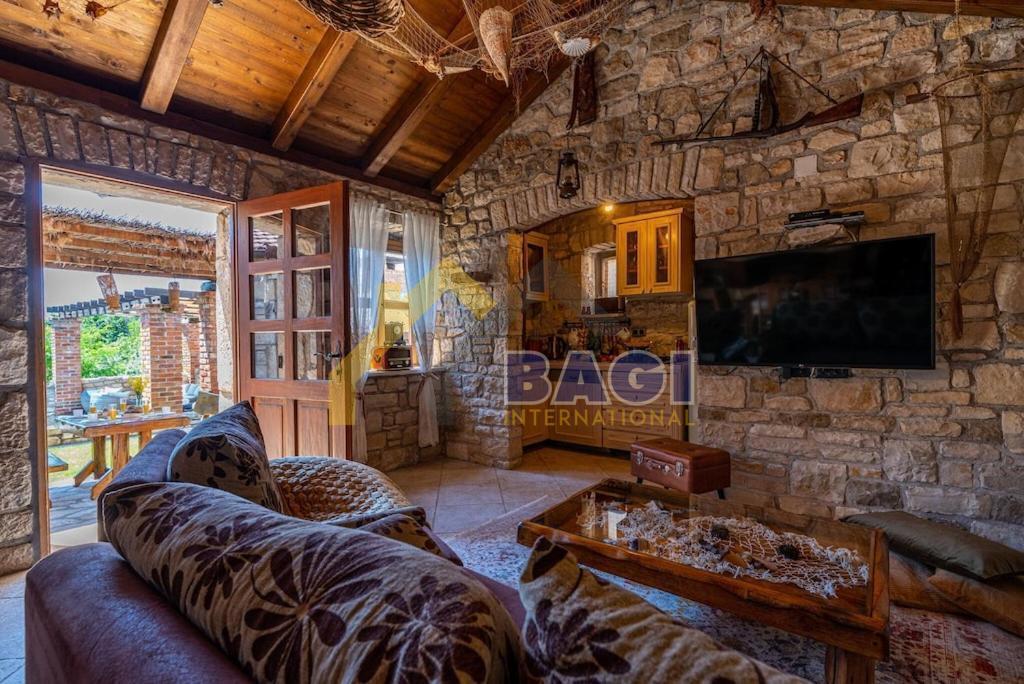 Casa Branimirova Obala, Zadar, 420m2