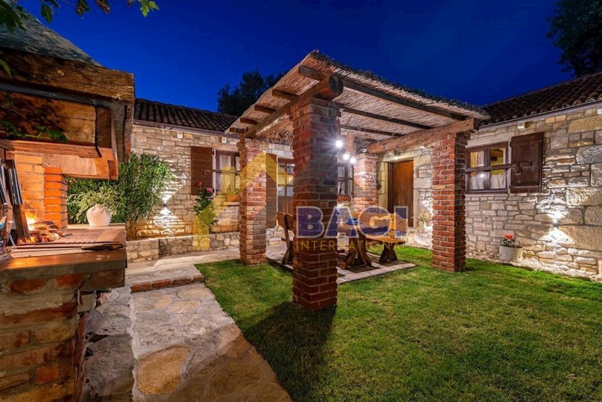 Casa Branimirova Obala, Zadar, 420m2