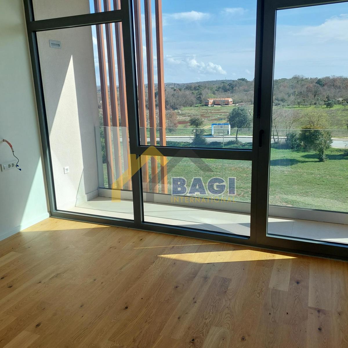 Rovigno-Appartamento-Giardino-Garage-Cortile-Parcheggio-Nuova costruzione