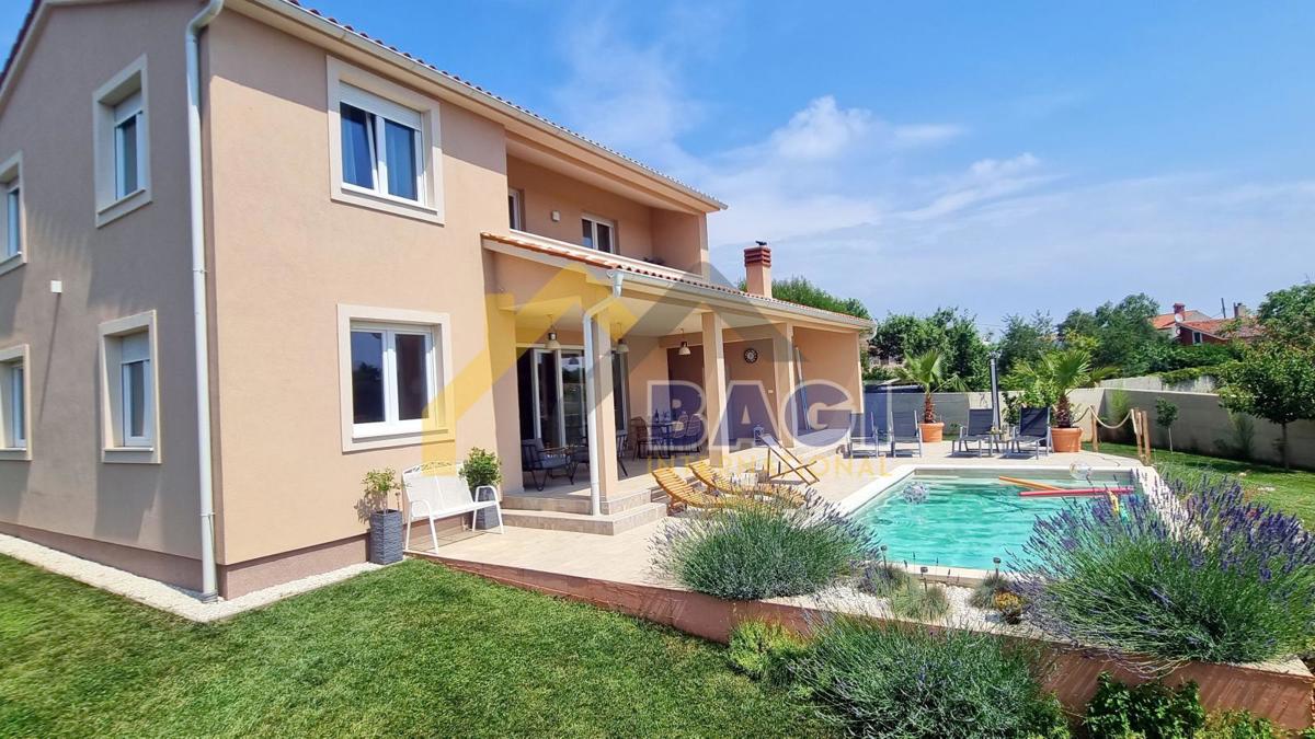 ISTRIA – POLA Casa con piscina e giardino
