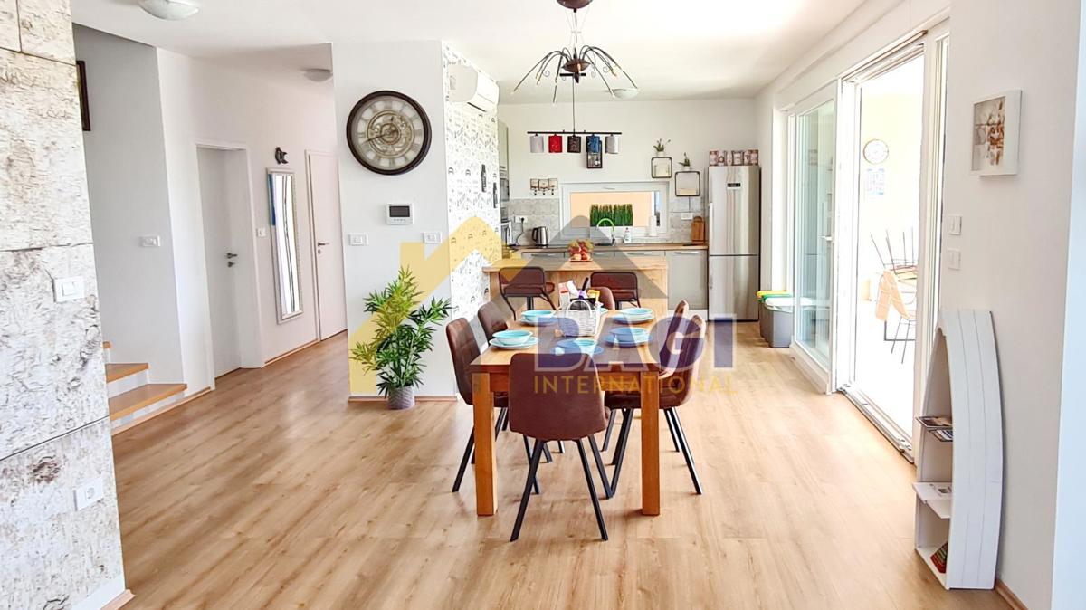 ISTRIA – POLA Casa con piscina e giardino